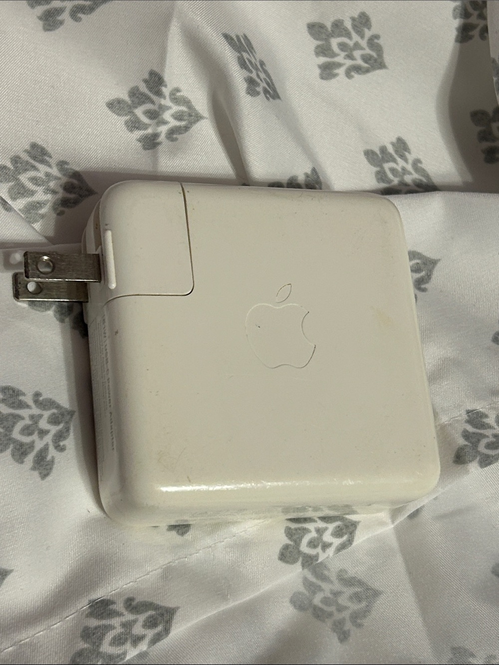 Apple White MacBook 61w Power Adapter with Foldable C- Plug